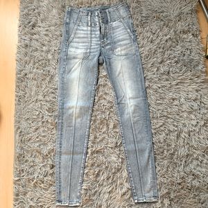 American Eagle high waisted women's jeans